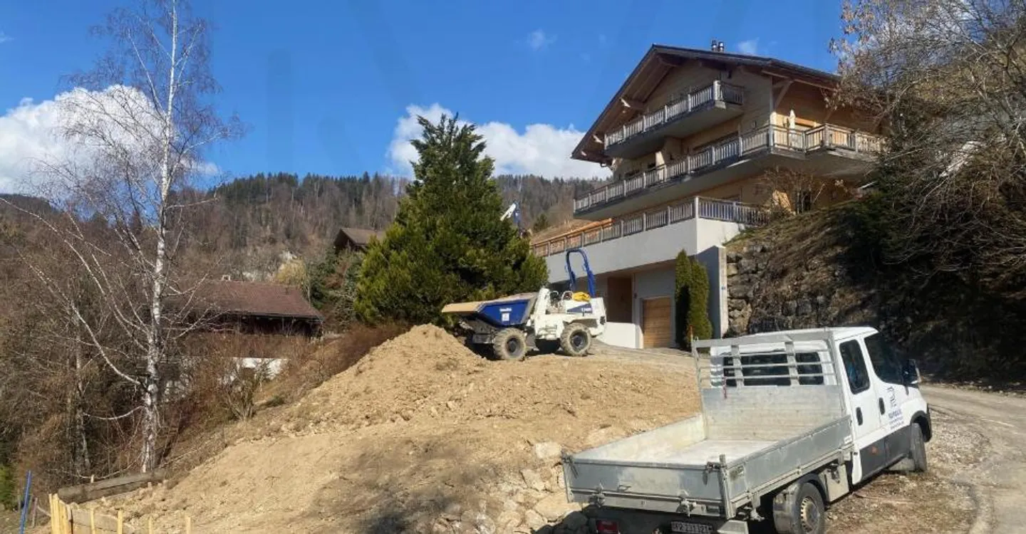 Land with building permit for an individual villa-chalet - Photo 3 of 7