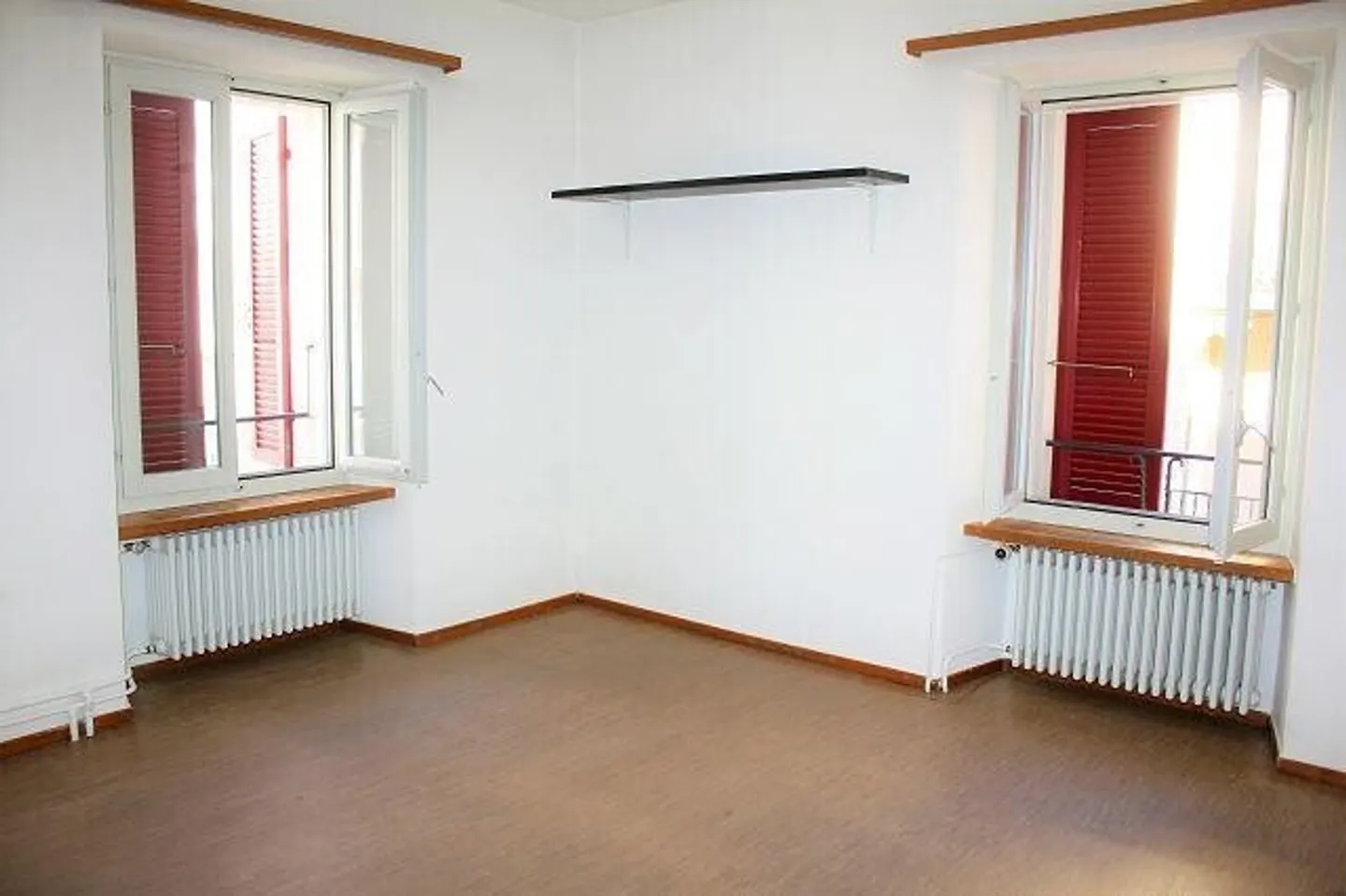 Charming Multi-Family Home - Photo 10 of 13