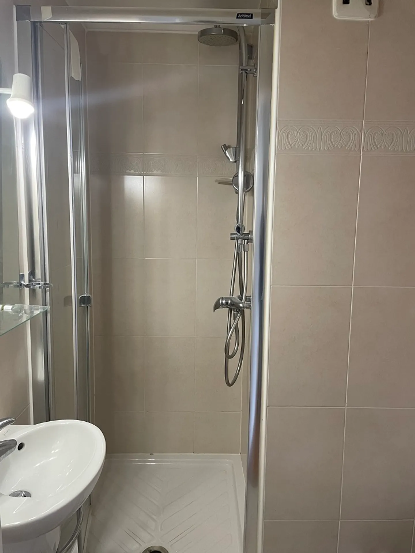 6-Zimmer-Wohnung - Foto 6 von 9