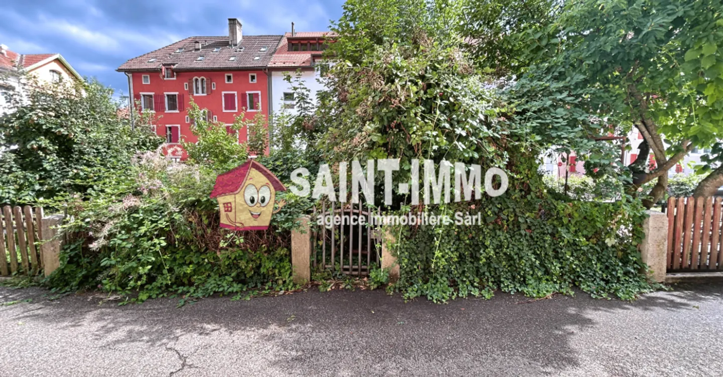 Rental building to be completely renovated with 3 apartments, a shed/annex, and a garden plot - Photo 3 of 7