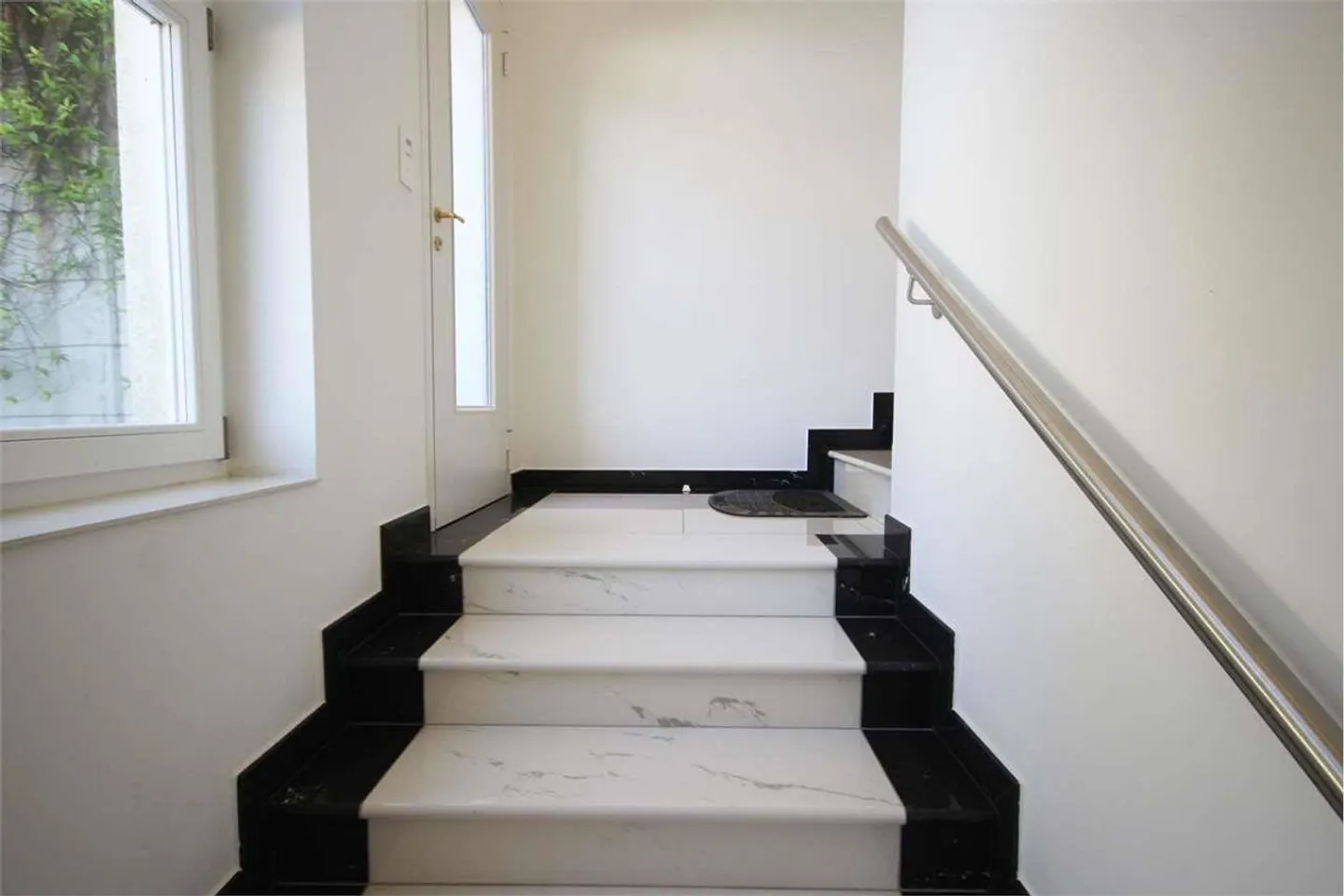 Appartement prestigieux de 5,5 pièces avec jardin - Photo 12 sur 12