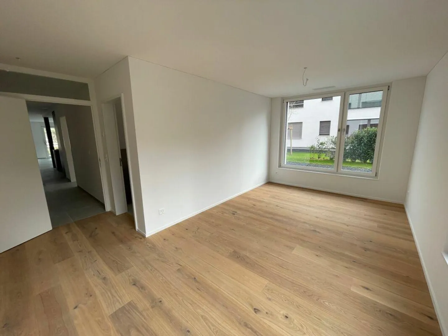 Spacious 3.5-room apartment with stunning location by the Rhine - Photo 6 of 7