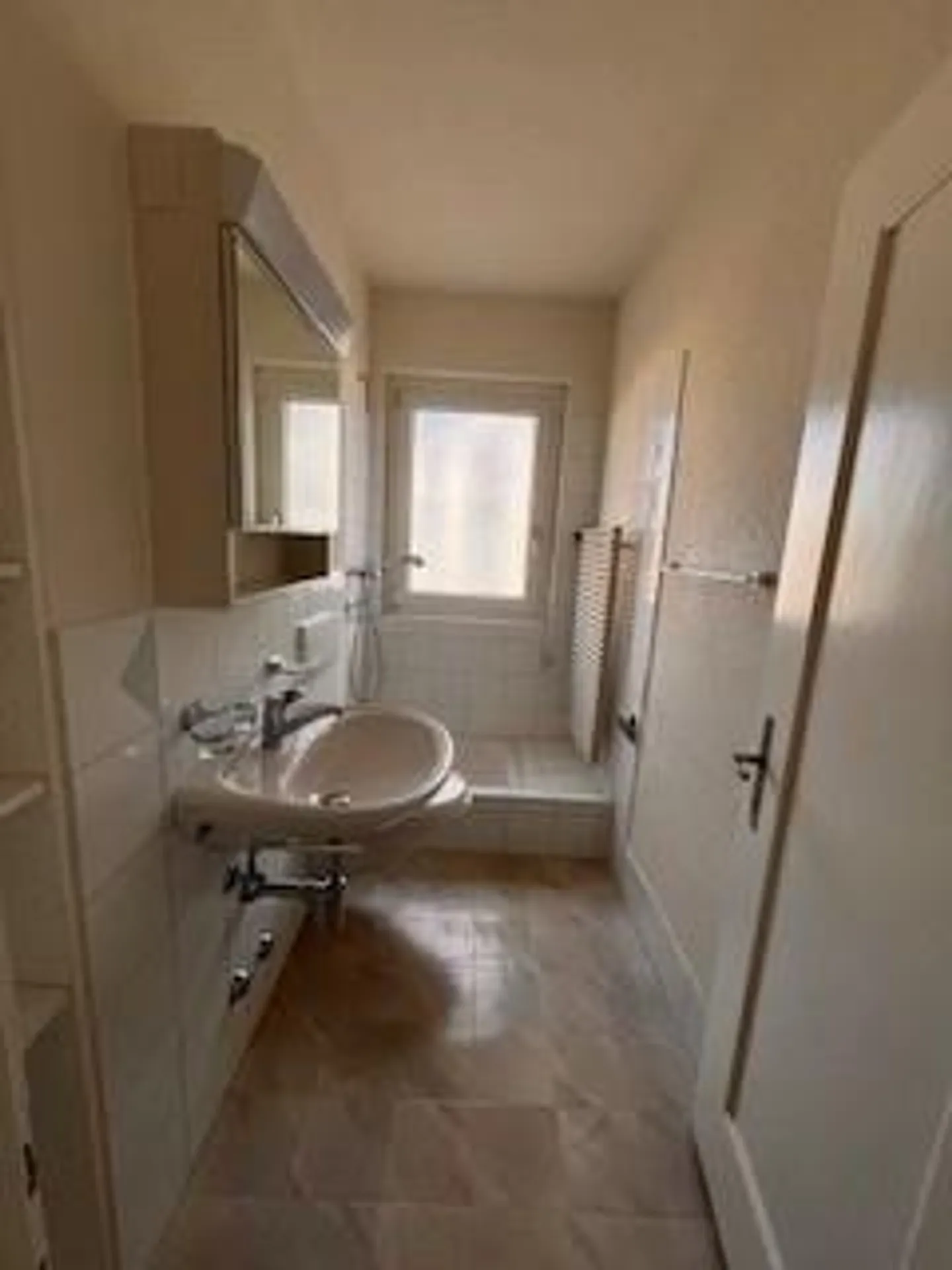 Appartement 2 pièces dans le quartier 3 - LOCATION SANS CAUTION - Photo 3 sur 3