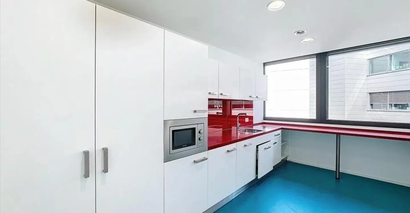 Office space for rent - Photo 8 of 10