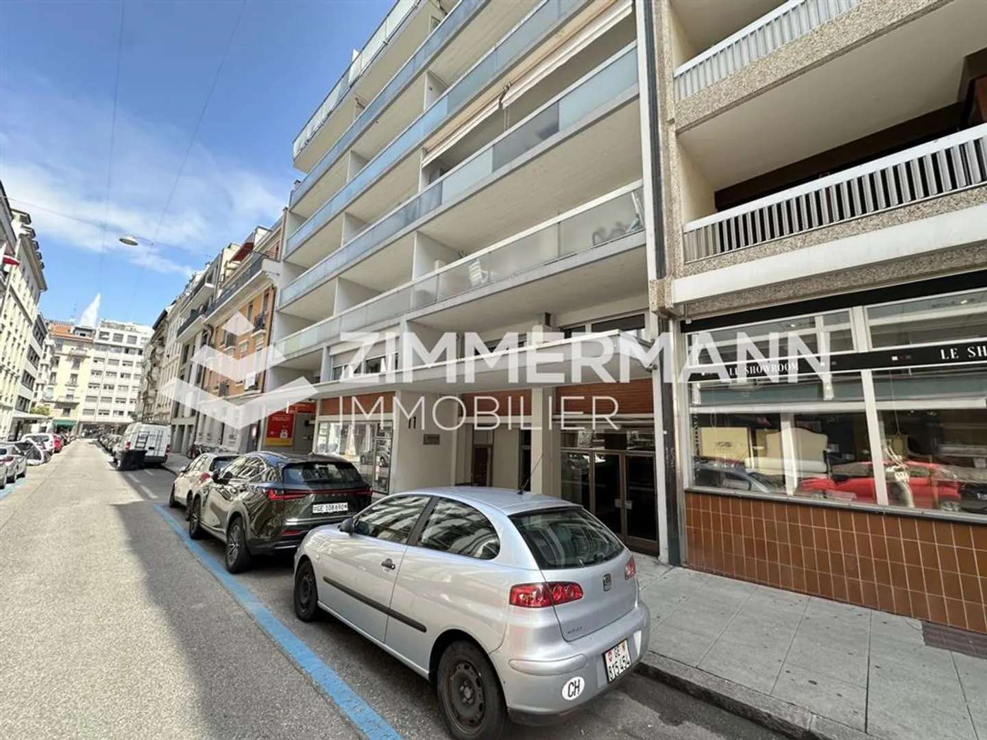 Commercial Space in Eaux-Vives - Photo 1 of 4