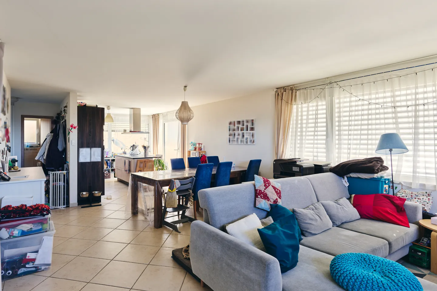 Haus mit zwei Wohnungen in einer ruhigen und grünen Nachbarschaft - Foto 9 von 16