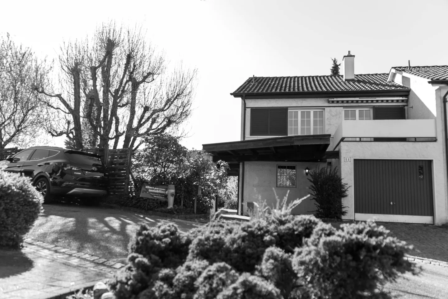 Ampia casa unifamiliare con giardino da sogno - molta privacy in una posizione tranquilla a Therwil - Foto 11 di 13