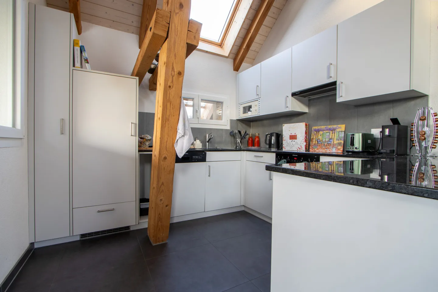 Charming 3.5-room apartment in a sunny location - Photo 2 of 11