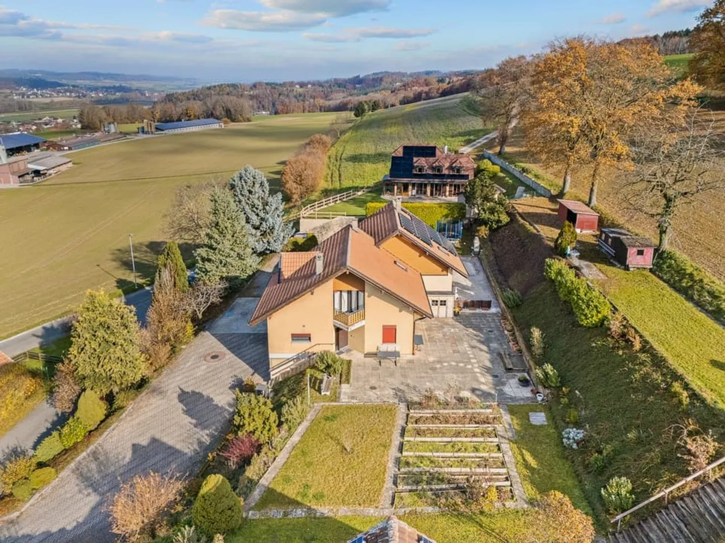 Familienhaus mit freiem Blick! - Foto 2 von 13