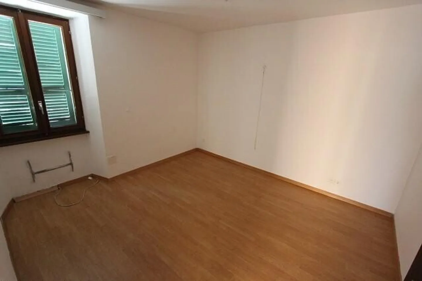 5 1/2-Room Apartment on the Top Floor with Garden and Pergola - Photo 9 of 13