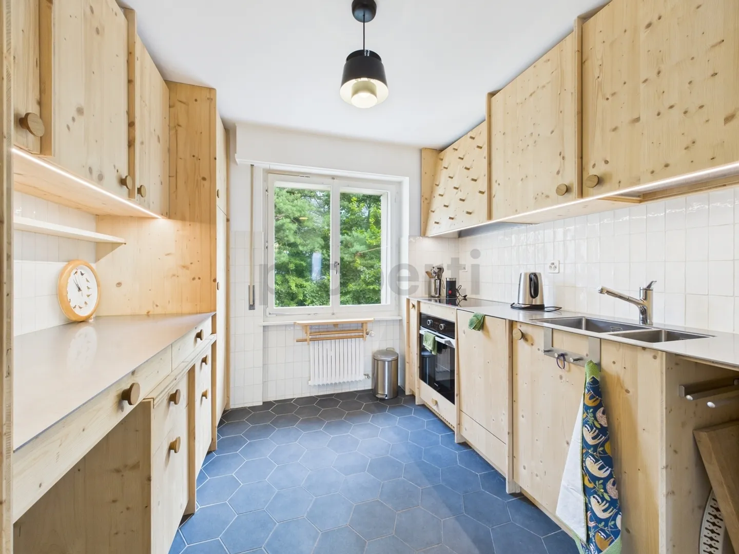 Lumineux appartement de 3.5 pièces avec vue imprenable sur le lac à... - Photo 2 sur 13