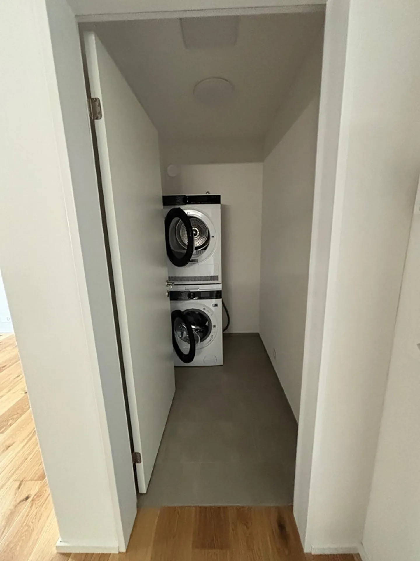 High-quality 2.5 room new apartment for rent - Photo 9 of 11