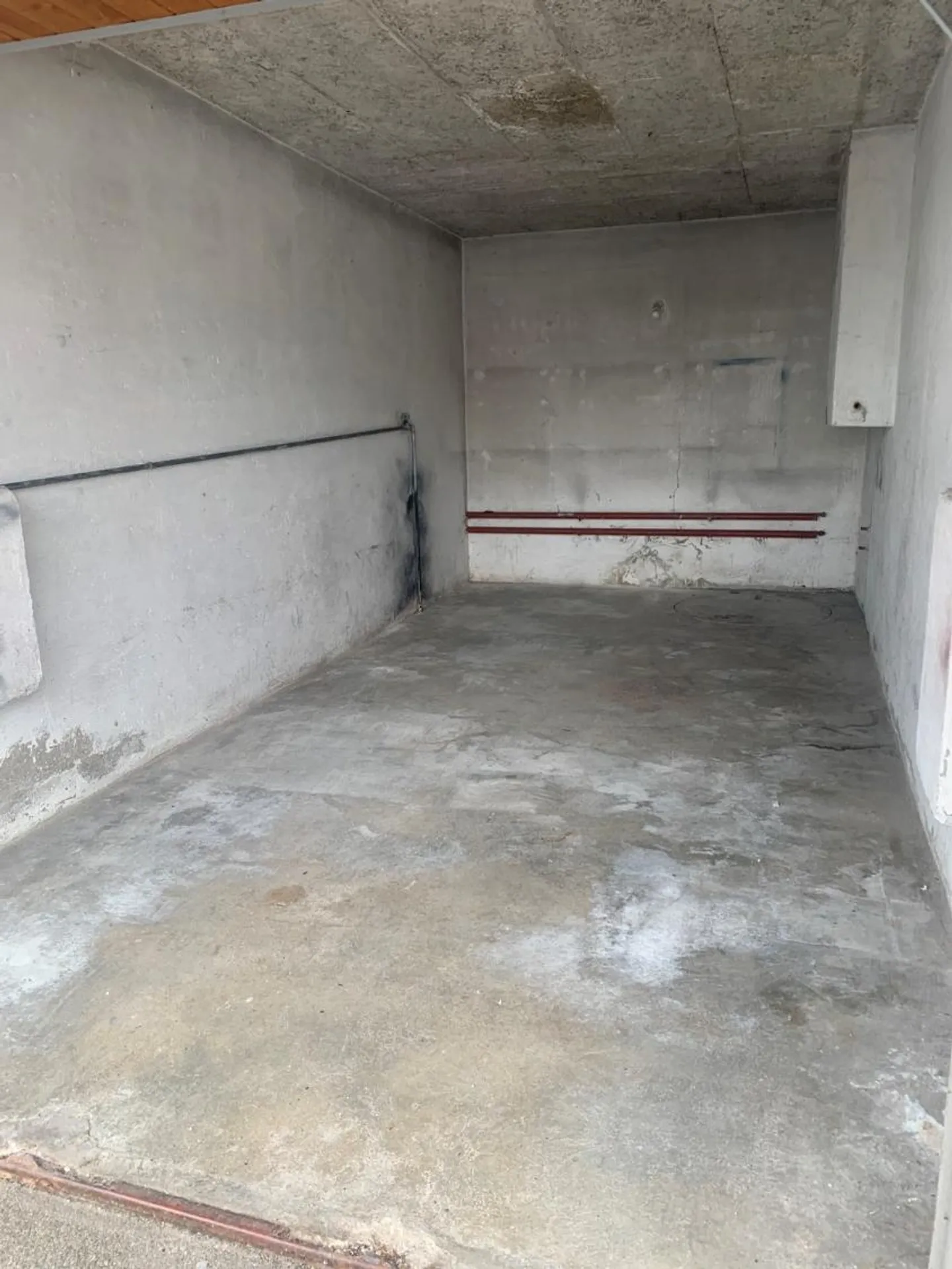 Garage box for rent in Marly - Photo 1 of 2