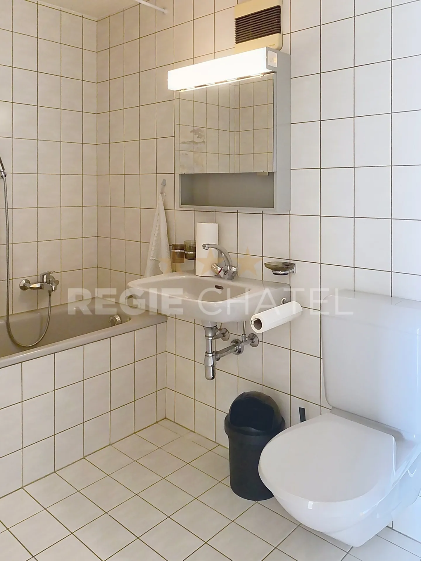 Charming 2.5 room apartment with large terrace - Photo 6 of 6