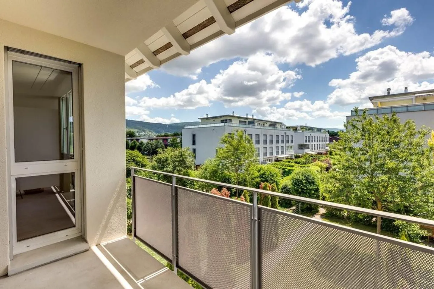 Appartement en duplex moderne 4.5-Z' à Reinach - Photo 9 sur 9