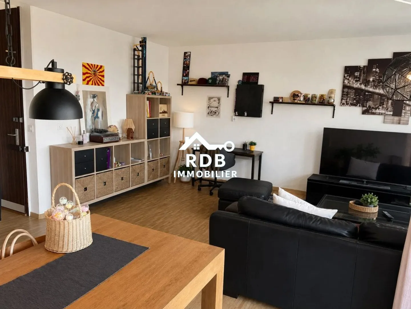 Wunderschöne 7-Zimmer-Wohnung mit 124 m² in Meyrin - Foto 9 von 12