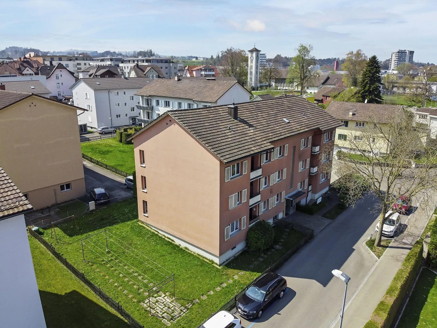 dans un emplacement très beau - appartement de 4,5 pièces - Photo 2 sur 14