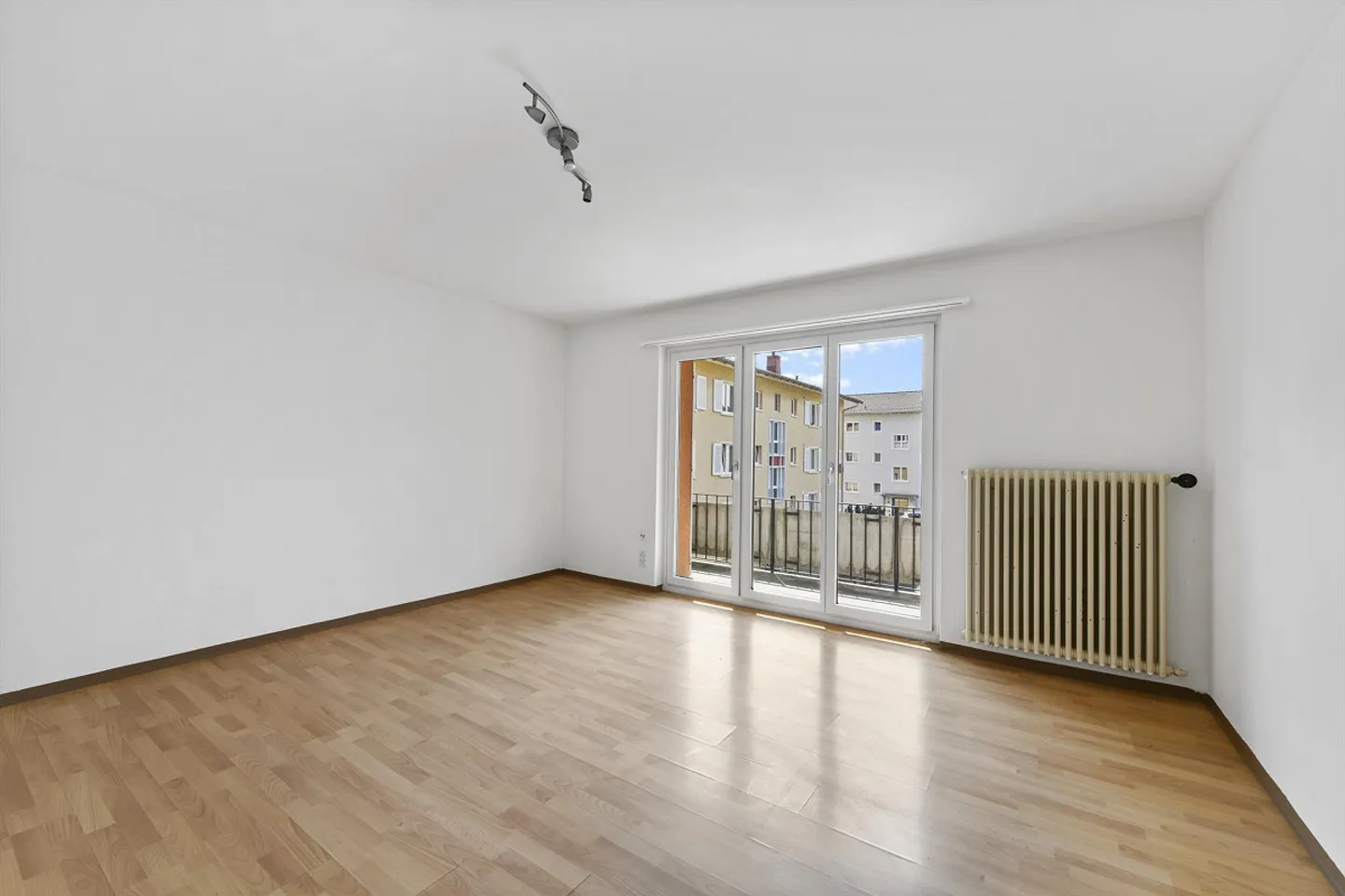 dans un emplacement très beau - appartement de 4,5 pièces - Photo 5 sur 14