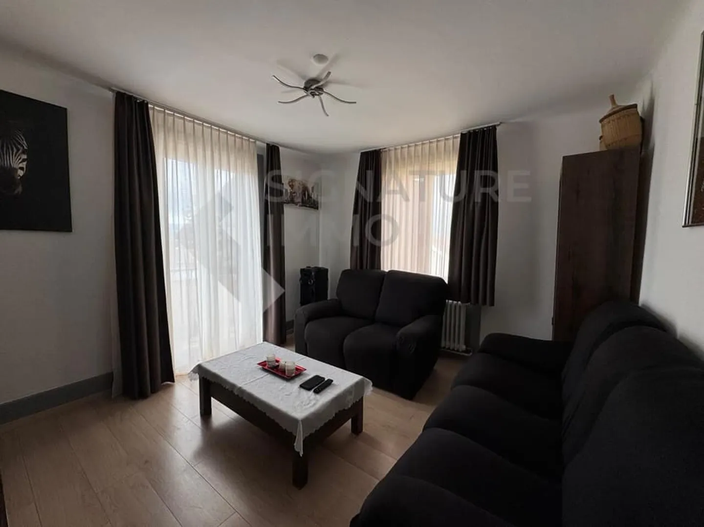 Charming 4-Room Apartment with Balcony - Photo 3 of 7