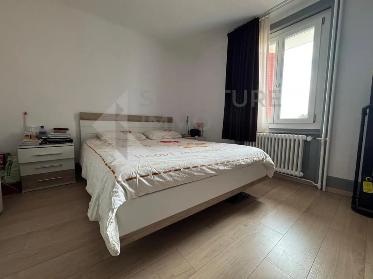 Charming 4-Room Apartment with Balcony - Photo 4 of 7