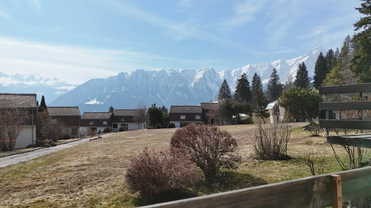 Alpine Retreat with a View - Photo 2 of 8