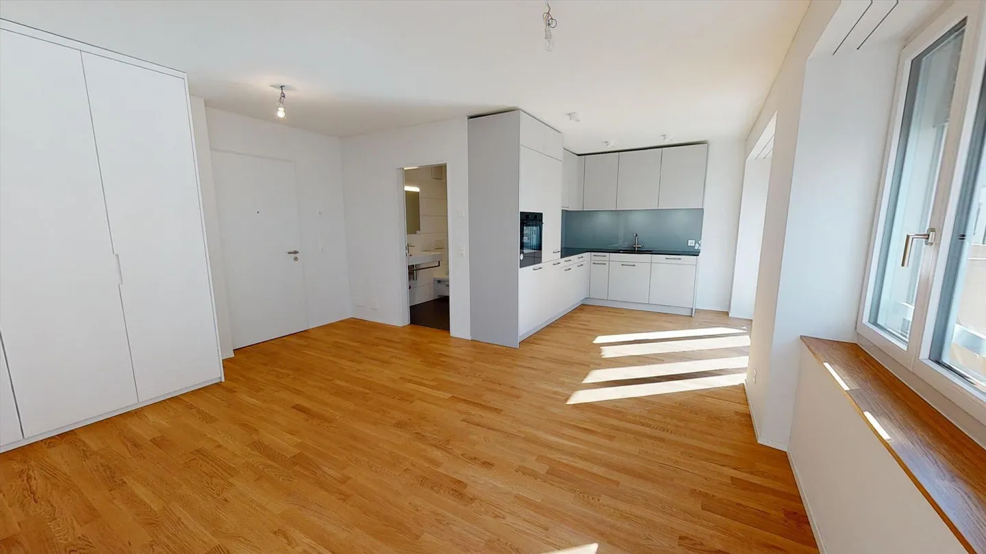 Above the rooftops in freshly renovated attic apartment! - Photo 1 of 8