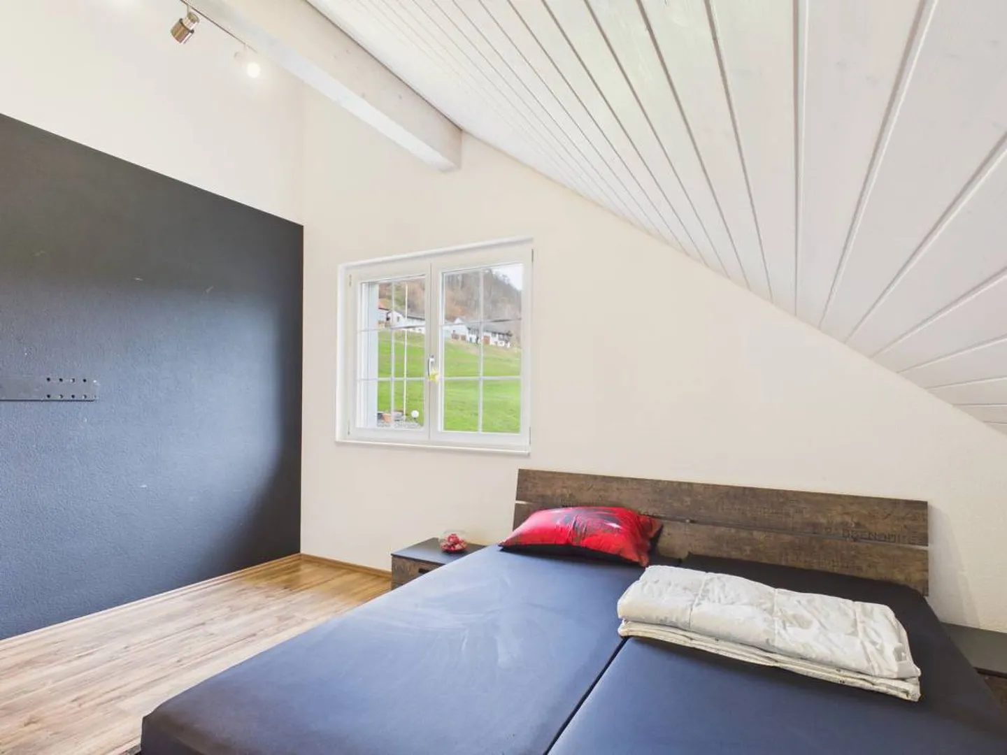 Spacious and Bright with a View of the Green - Photo 13 of 20