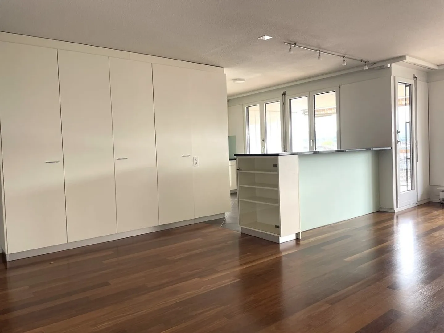 Attractive 4.5-room apartment for rent - Photo 4 of 10