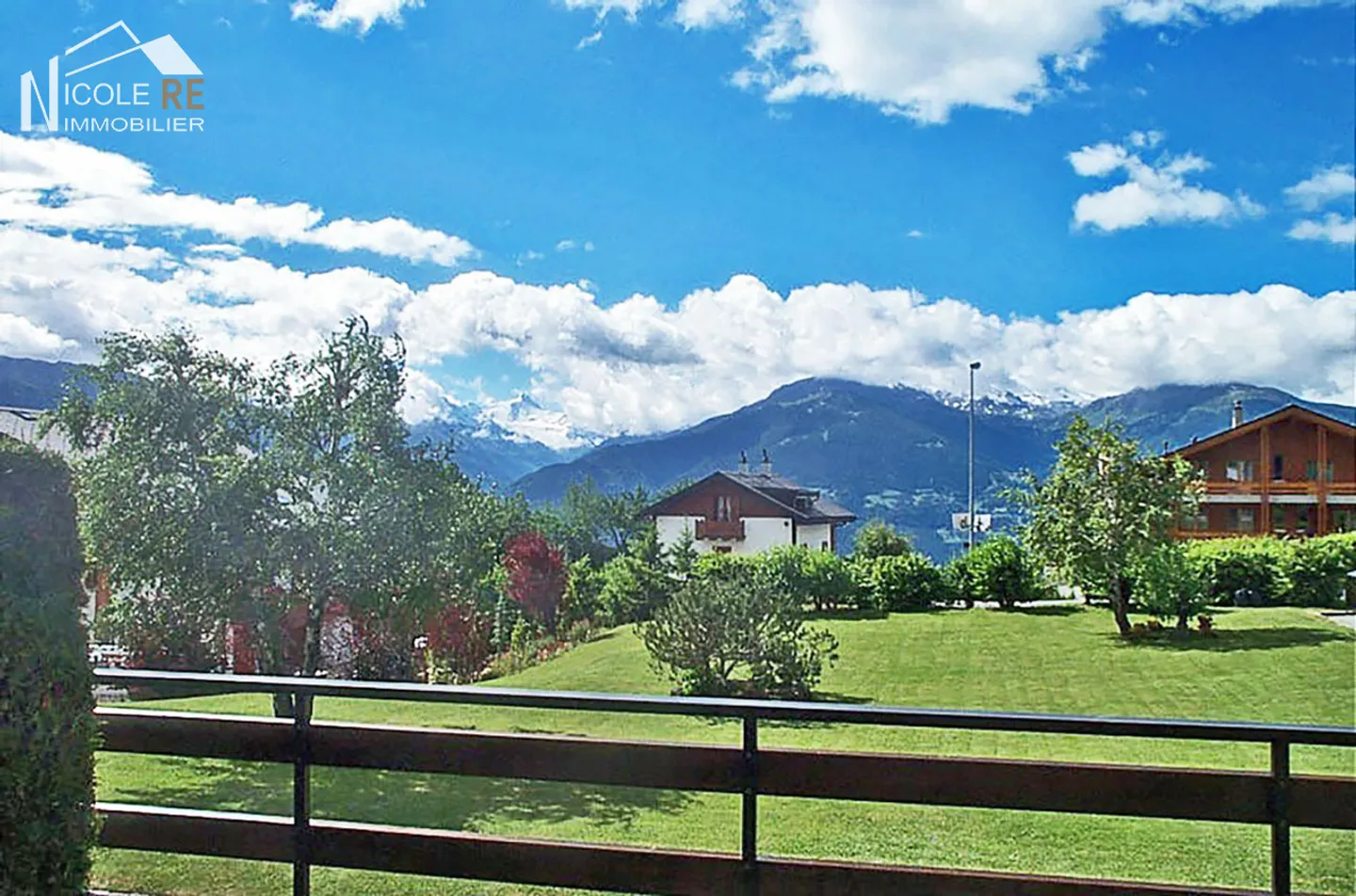 Chalet-Style Apartment with Terrace - Photo 3 of 25