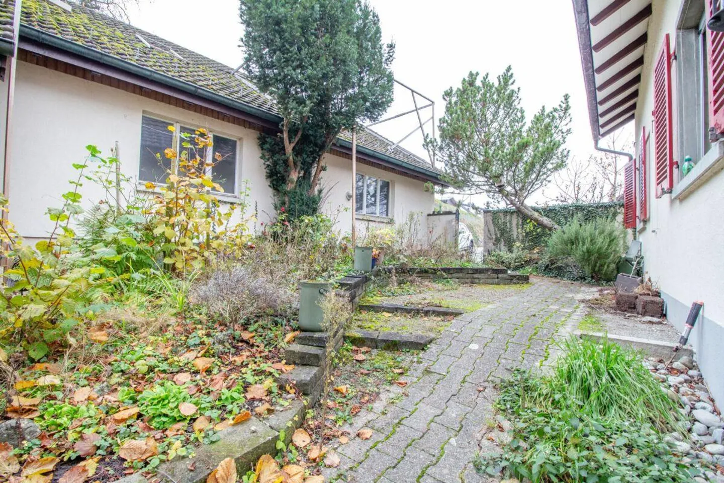 Single-family house with generous plot of 996 m² - Photo 7 of 24