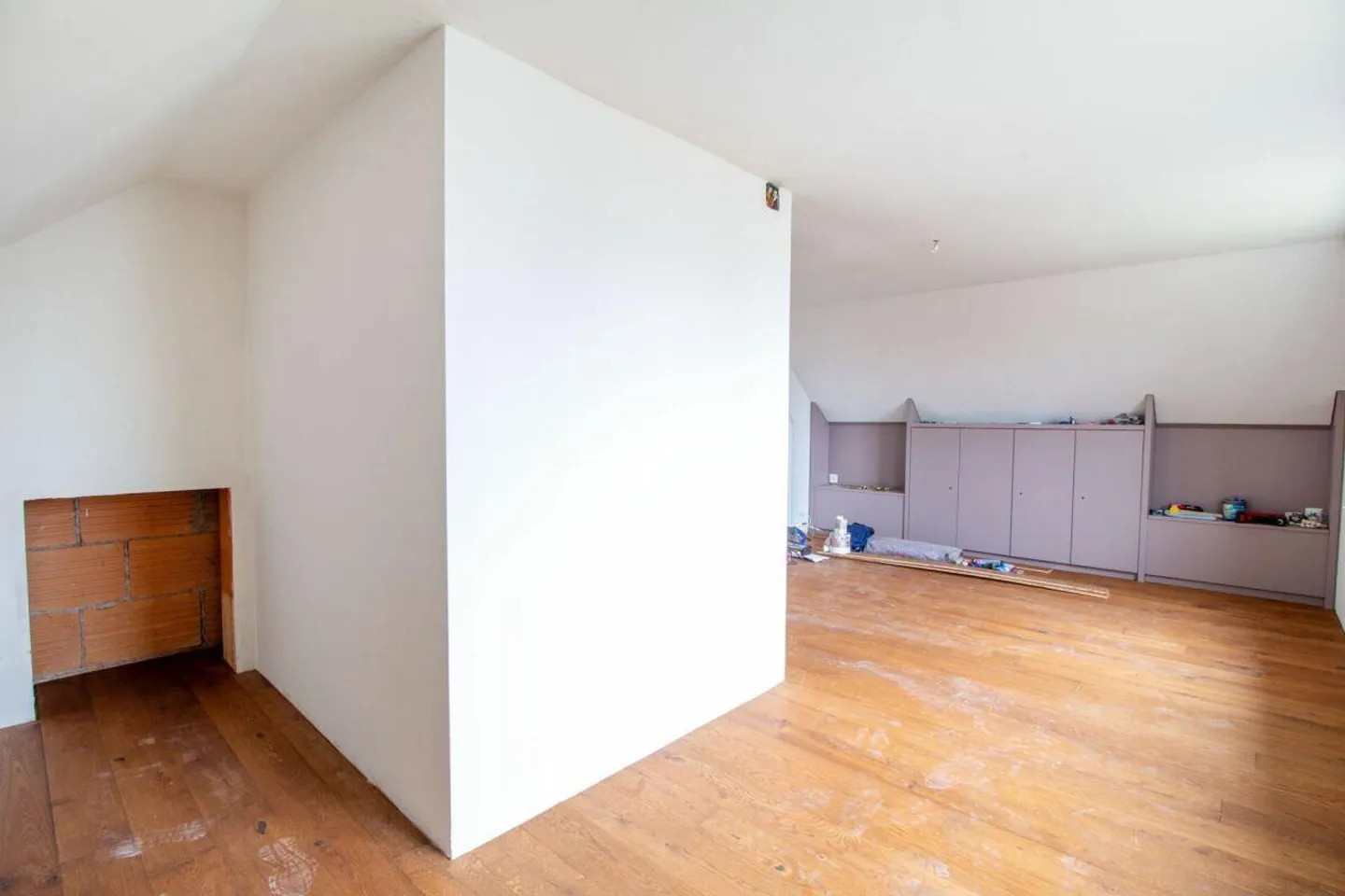 Single-family house with generous plot of 996 m² - Photo 14 of 24