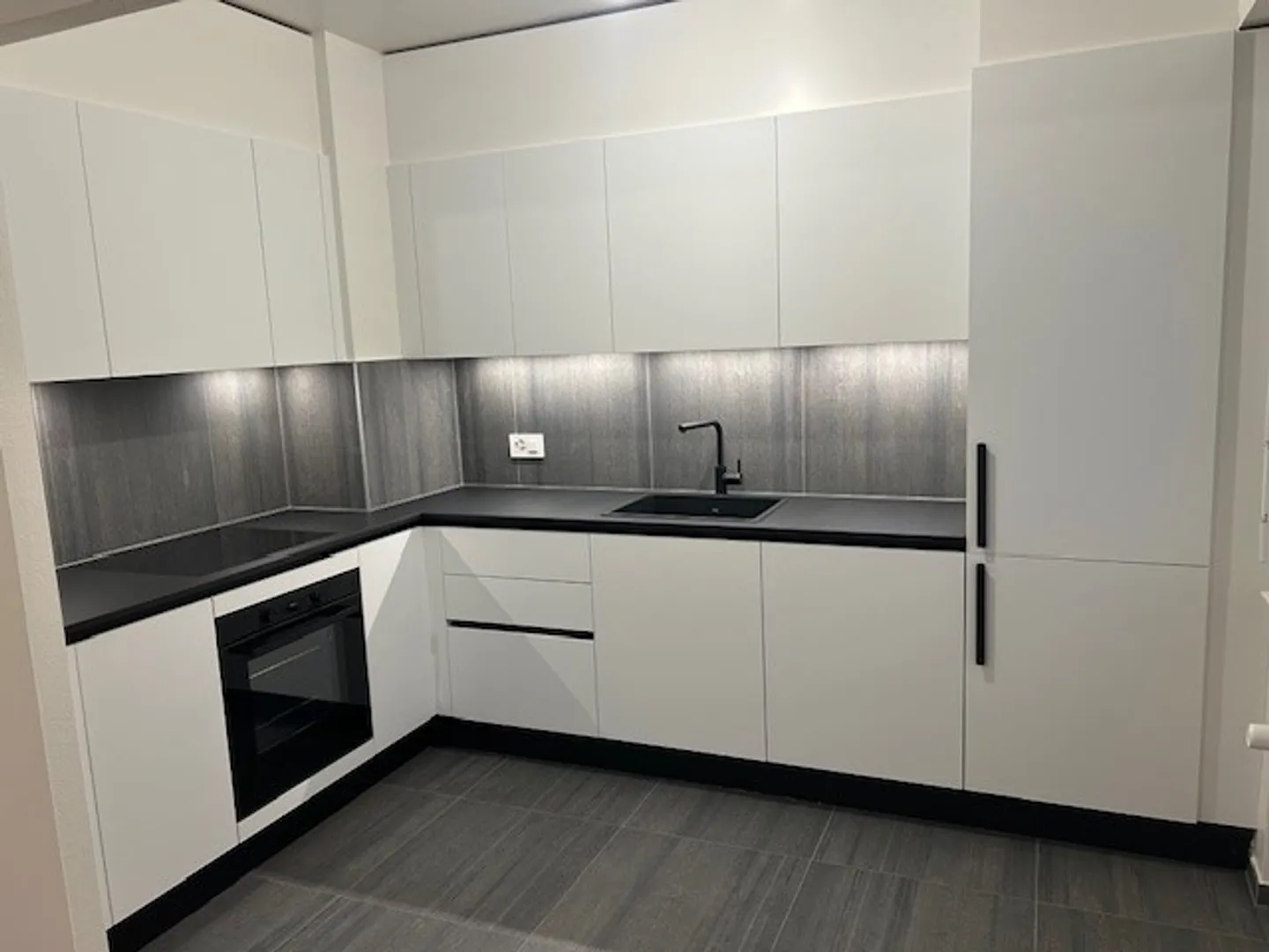 Appartement 4 pièces - Photo 2 sur 6