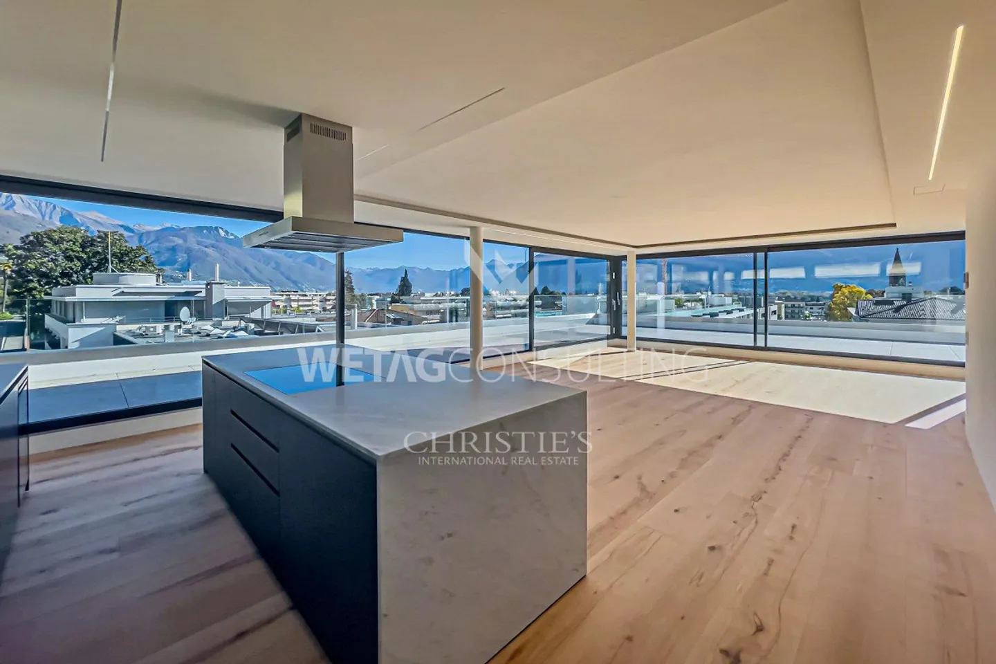 Lussuoso attico duplex di 5,5 locali con vista sul Lago Maggiore - Foto 4 di 11