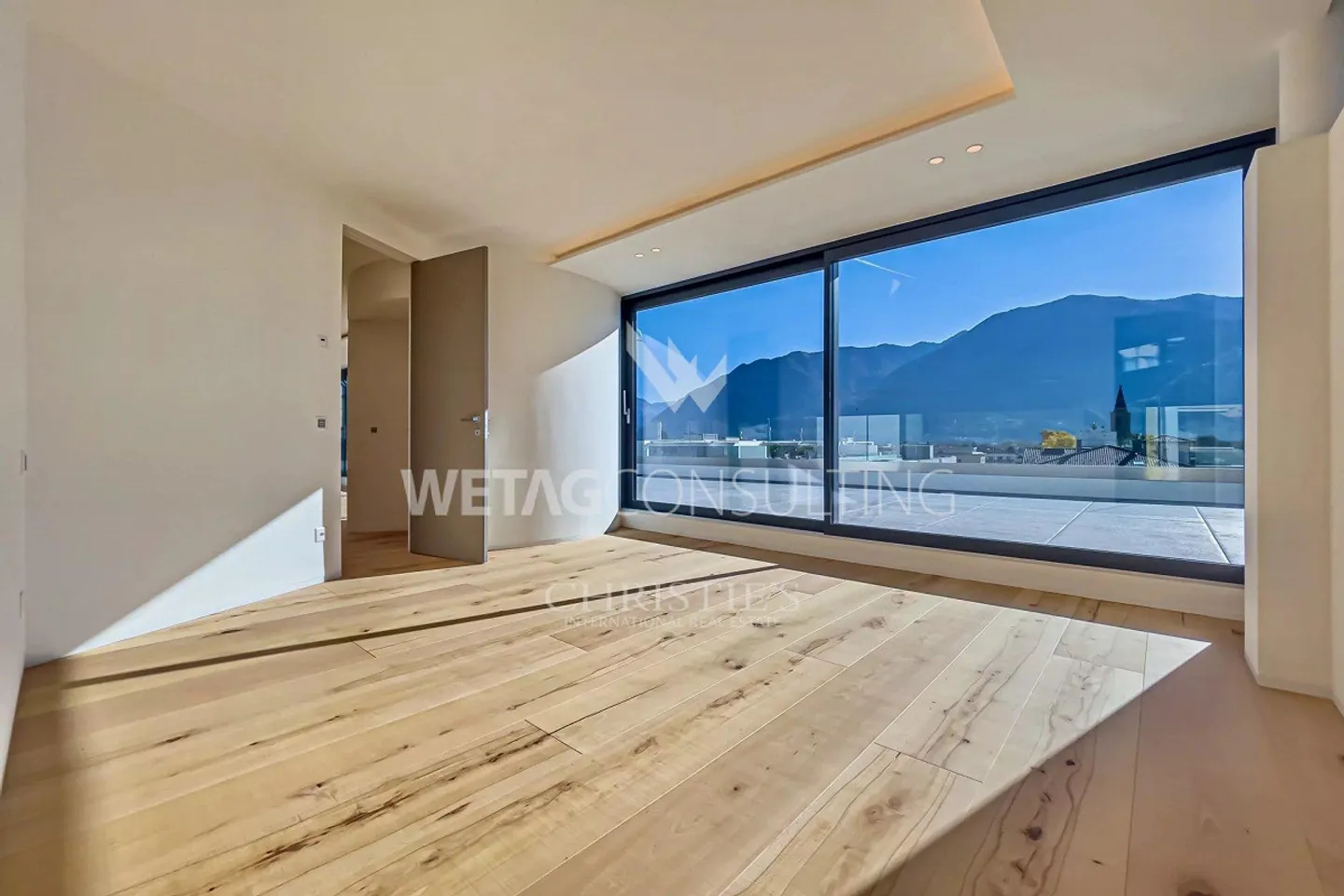 Lussuoso attico duplex di 5,5 locali con vista sul Lago Maggiore - Foto 5 di 11