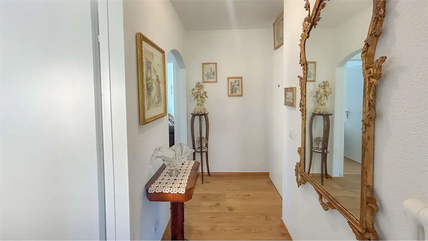 MAGLIASO : APPARTEMENT LUMINEUX DE TROIS PIÈCES PROCHE DES SERVICES - Photo 5 sur 13