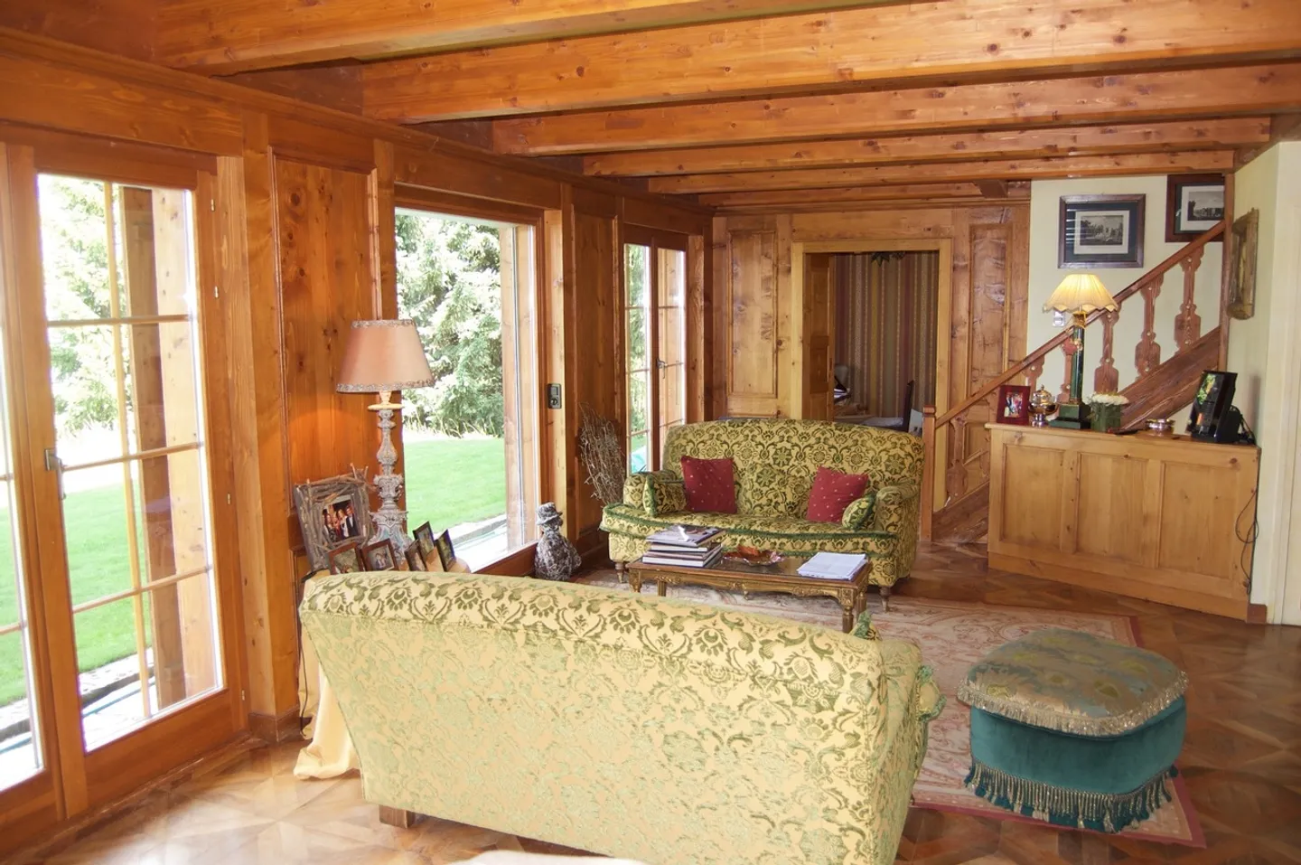 Chalet - Photo 2 of 26