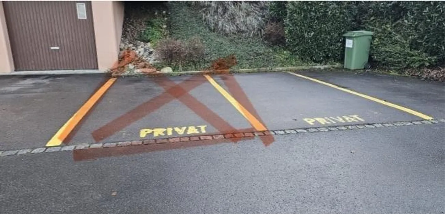 Parking extérieur à Iezwil - Photo 1 sur 1