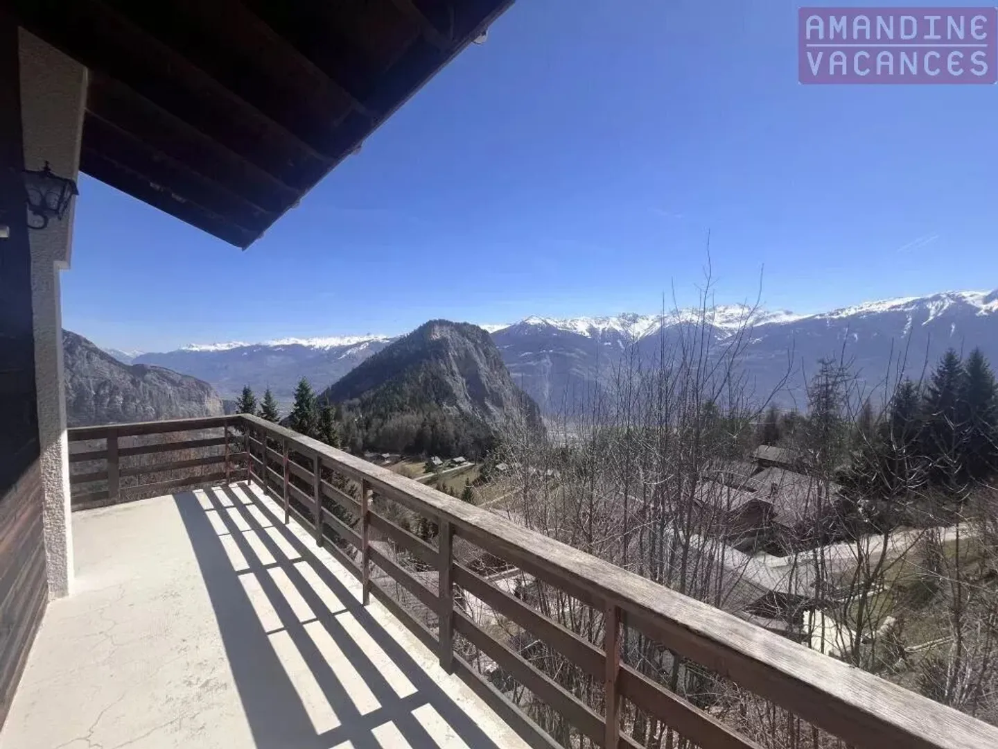 Edificio da ristrutturare nei Hauts des Mayens de Chamoson - Foto 1 di 10