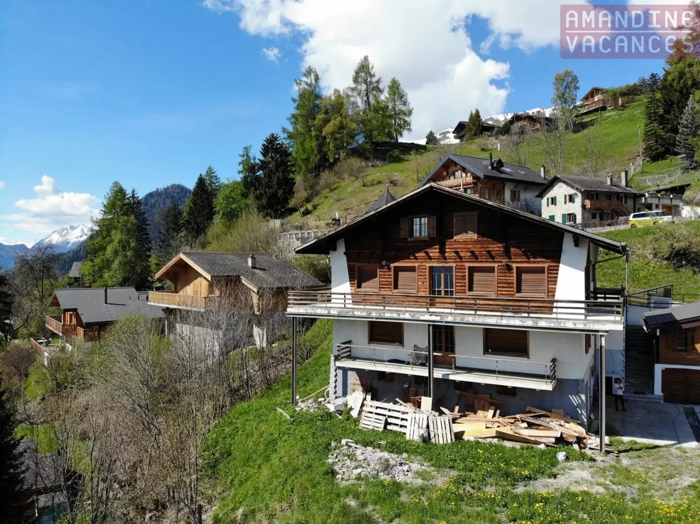Edificio da ristrutturare nei Hauts des Mayens de Chamoson - Foto 3 di 10