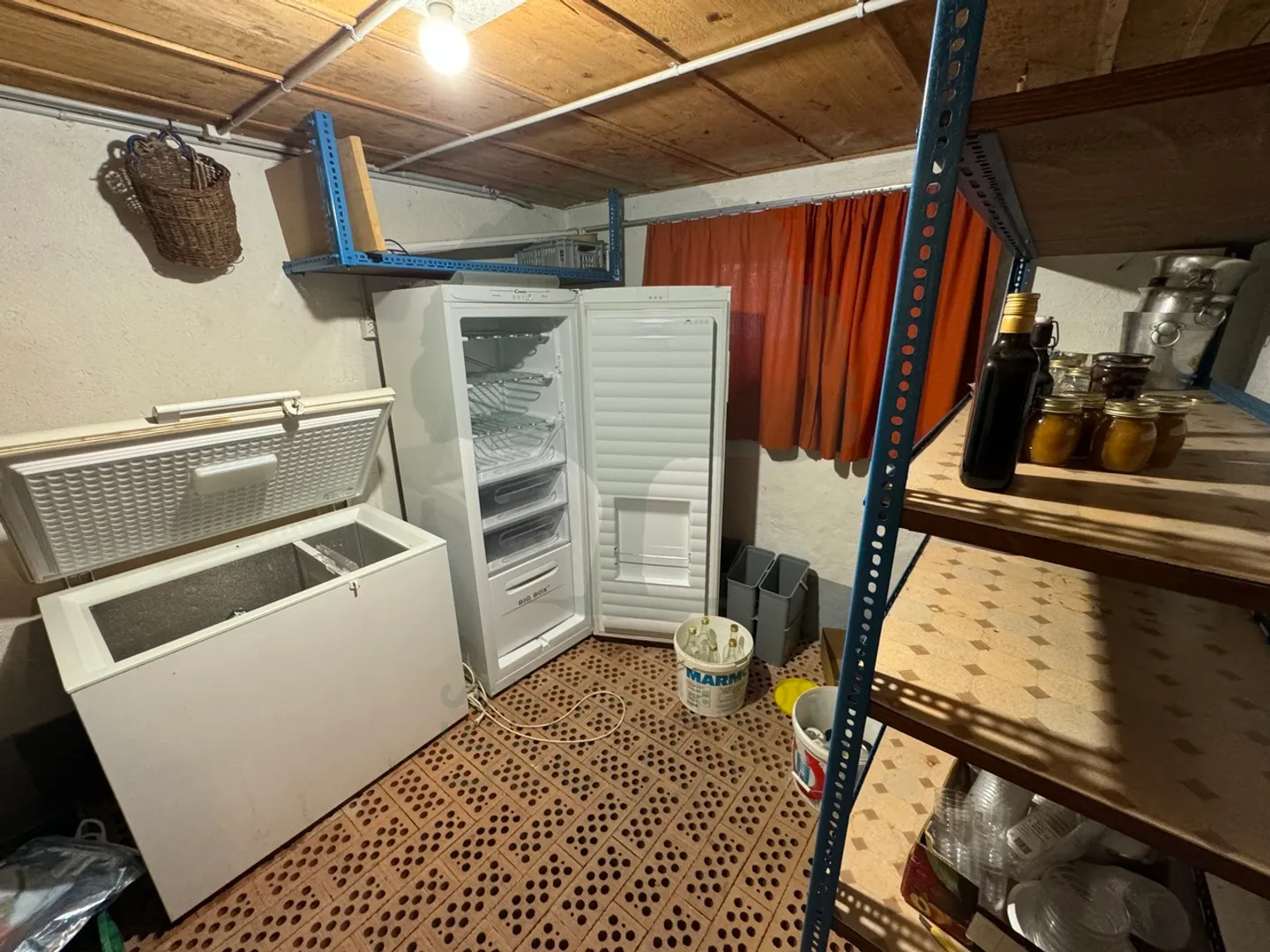 Casa di 4 stanze in un quartiere tranquillo di Porrentruy - Foto 13 di 19