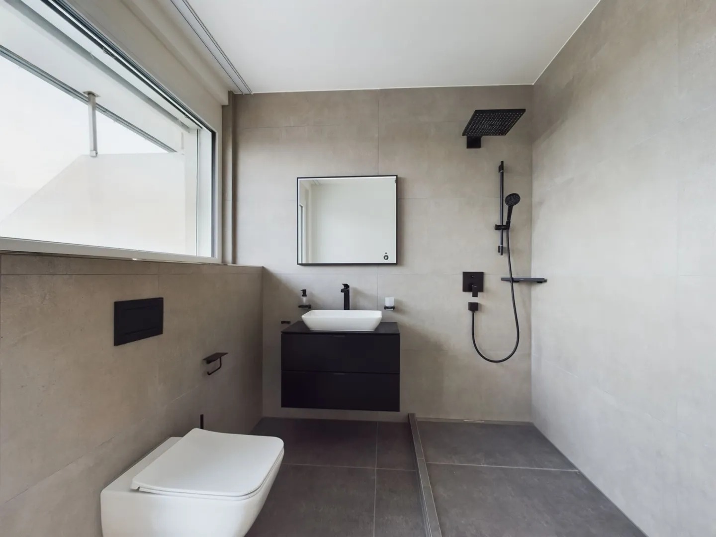 Ampio appartamento duplex con più terrazze! - Foto 5 di 9