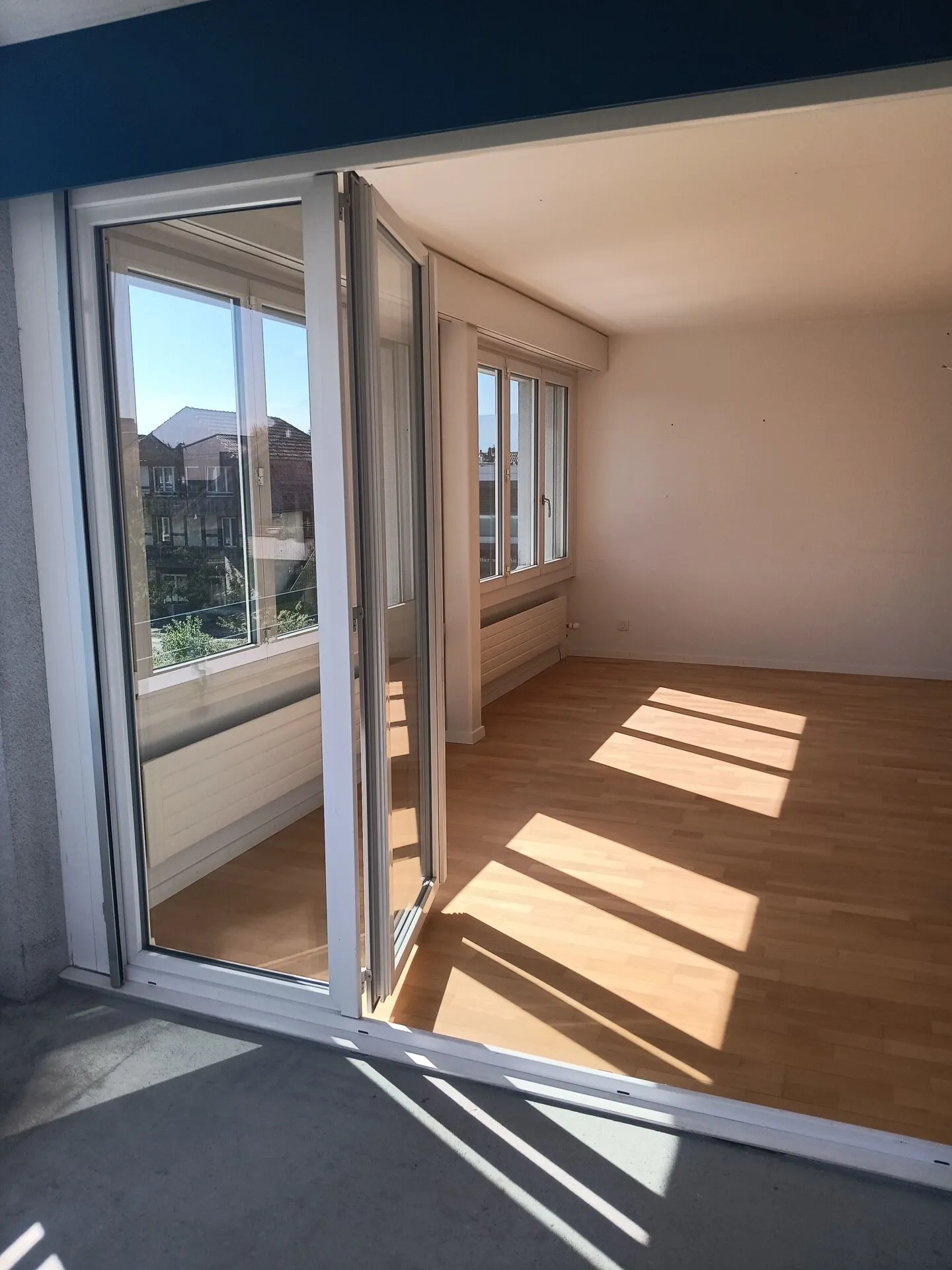 Helle 4,5-Zimmer Wohnung mit Balkon - Foto 1 von 16