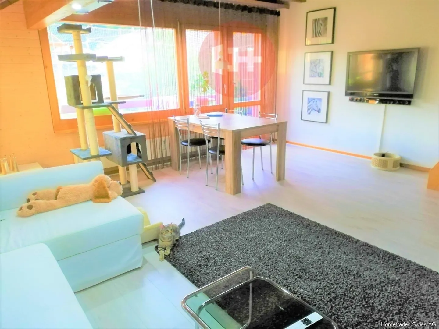 APPARTEMENT ROMANTIQUE DE 3 PIÈCES DANS LA VERDURE! - Photo 1 sur 8