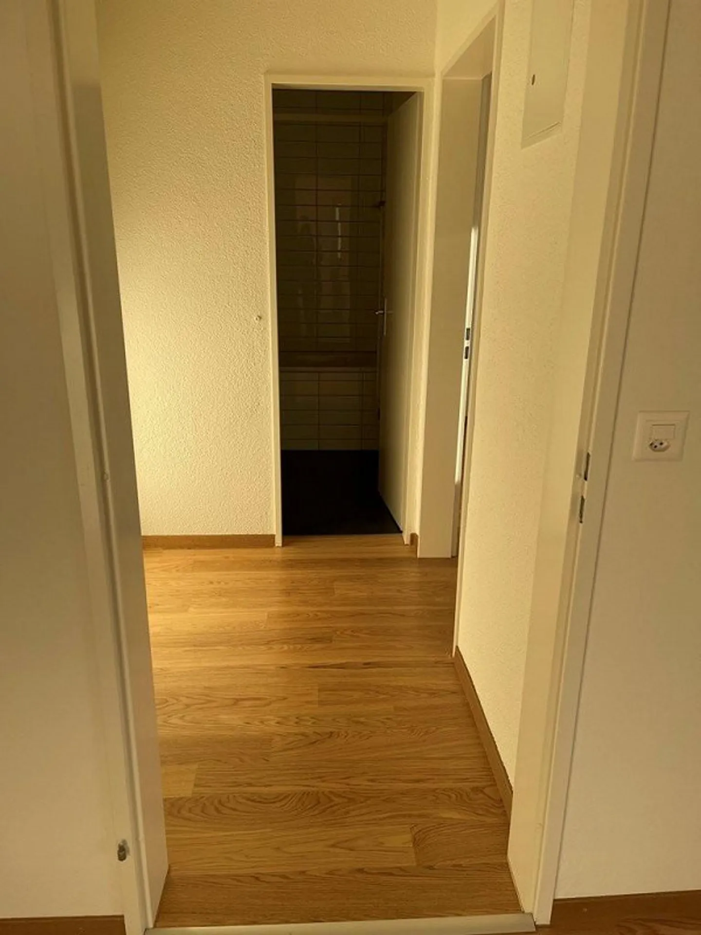 Charmante 3.5 Zimmer Wohnung - Foto 2 von 6