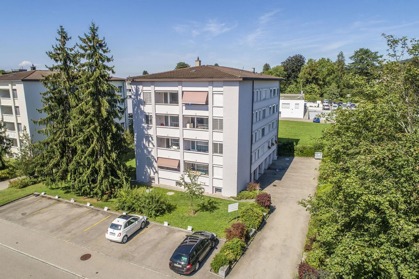 Grosszügige Wohnung in guter Lage - Foto 1 von 8