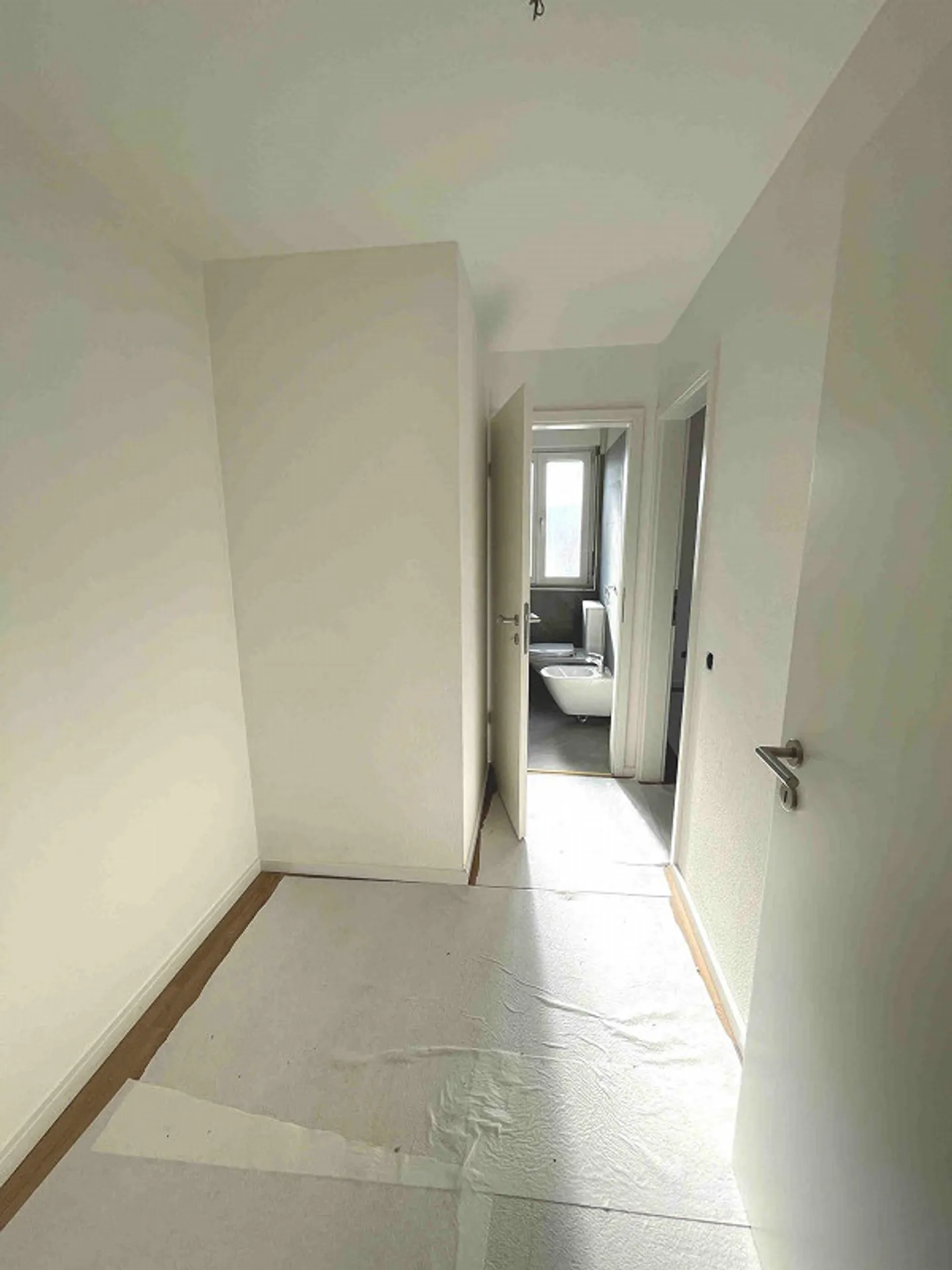 Completely renovated country house with beautiful flat garden - Photo 5 of 17