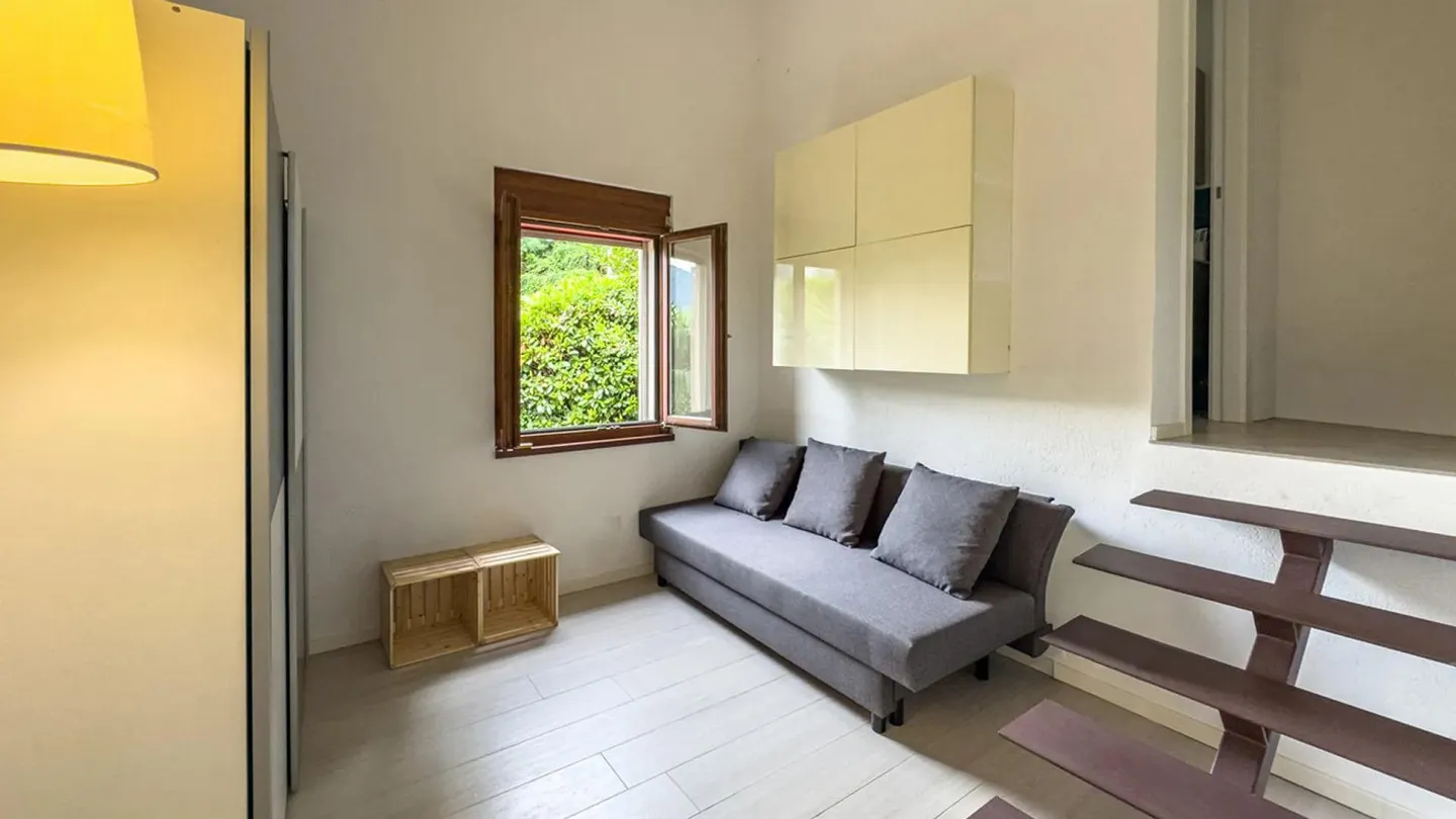 Zweitwohnsitz - Elegantes Haus am Seeufer in Bissone - Foto 8 von 10