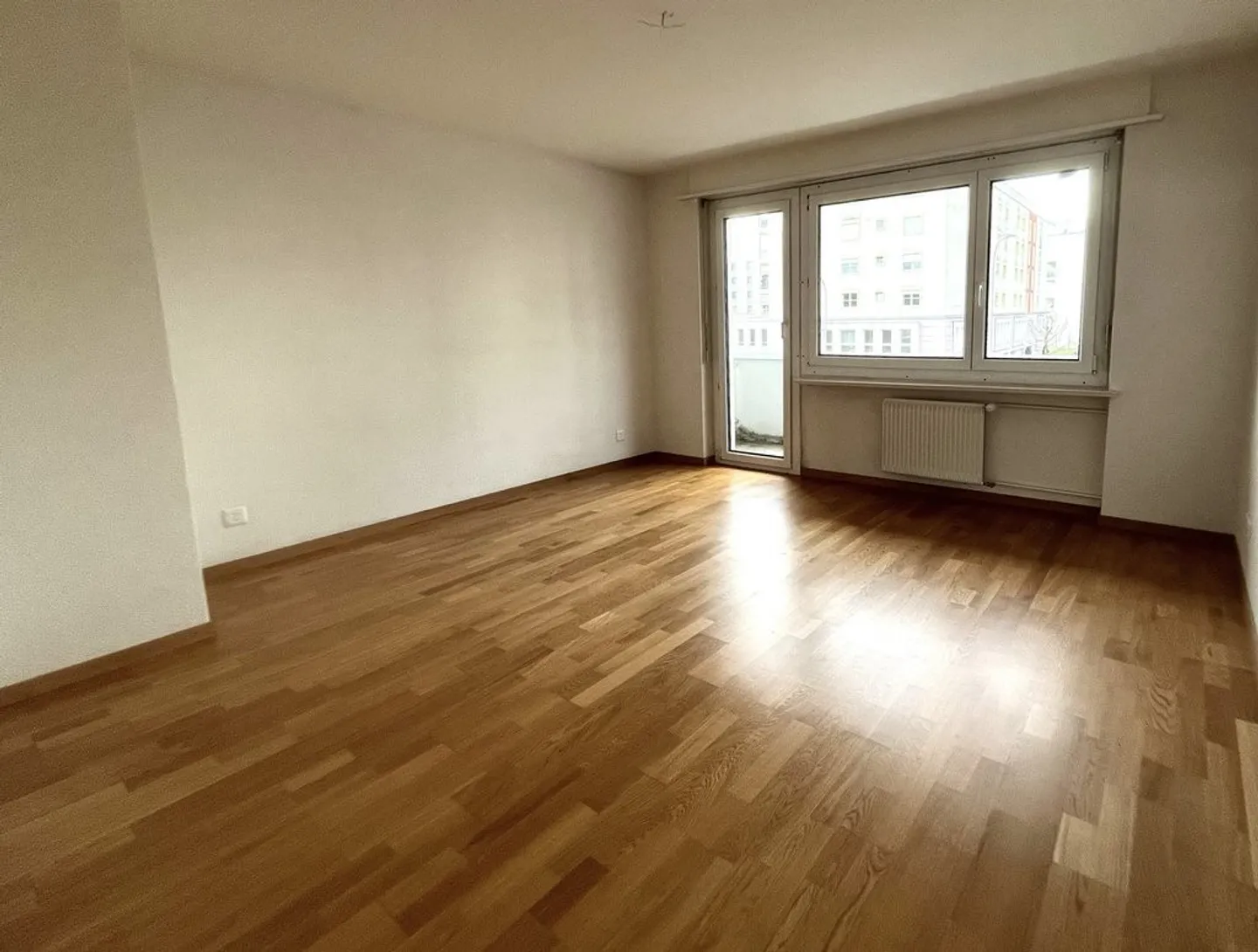 2 Rooms with Large Sunny Terrace - Photo 3 of 7