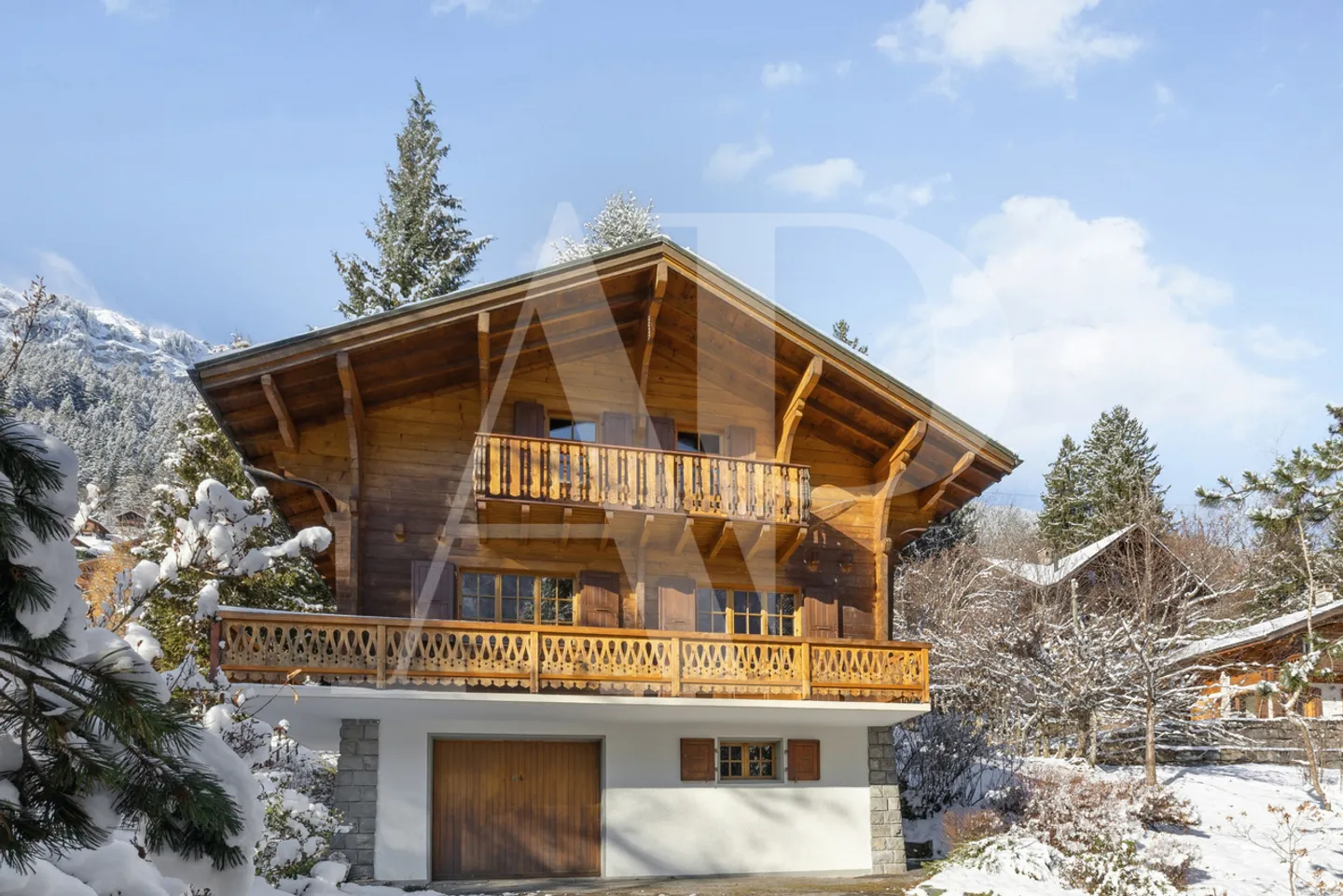 Goditi un inverno magico in questo autentico chalet - Foto 3 di 9