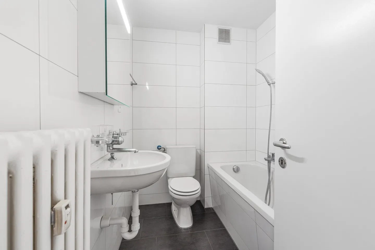 Renovierte Wohnung mit Balkon - Foto 7 von 8